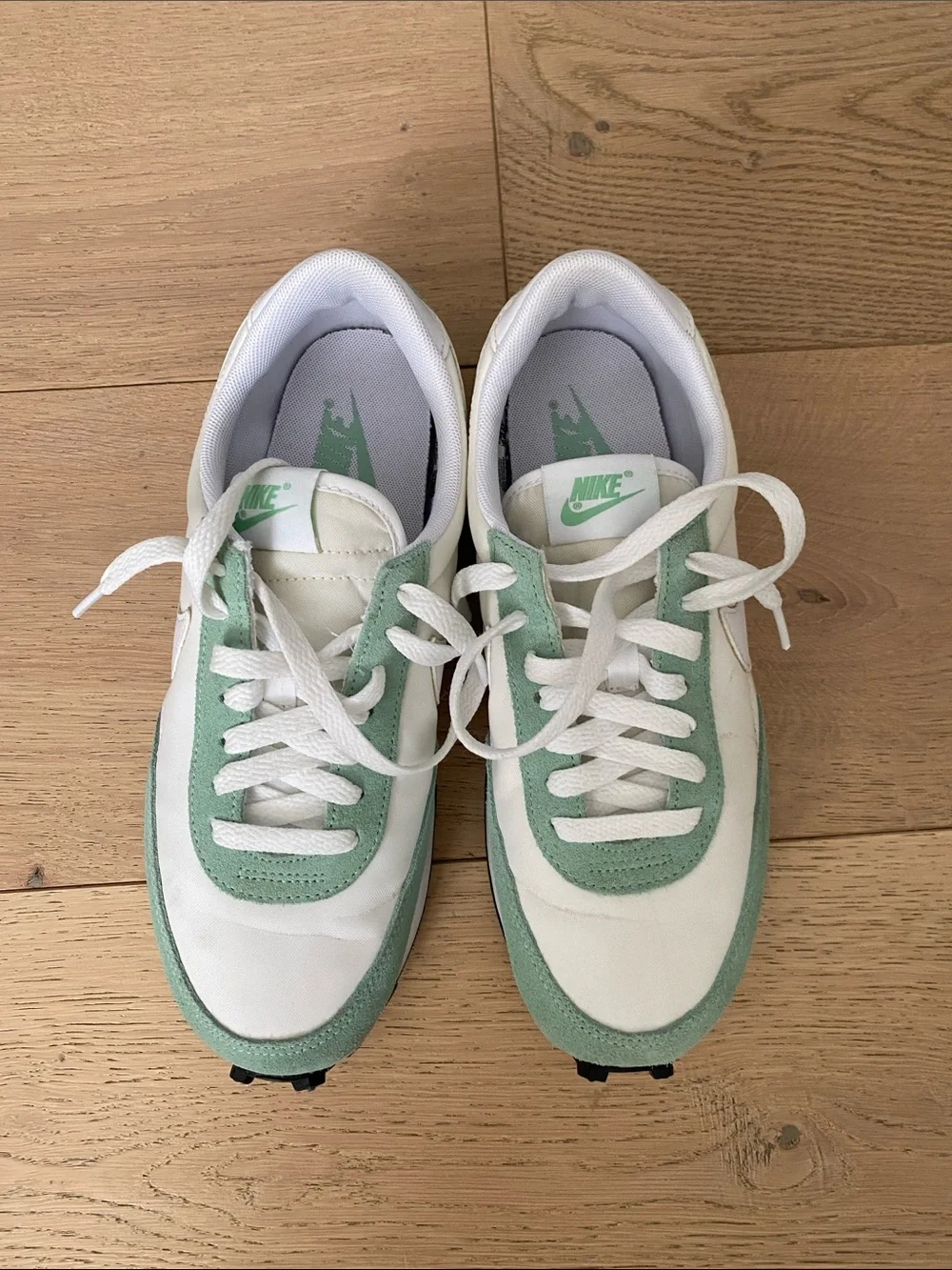 Nike Low-Top Athletic Sneakers in White and Mint
